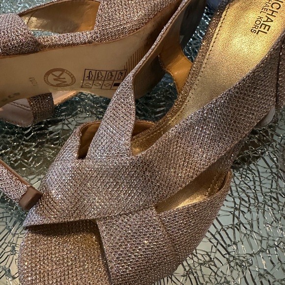 Mk shoes - Picture 4 of 5